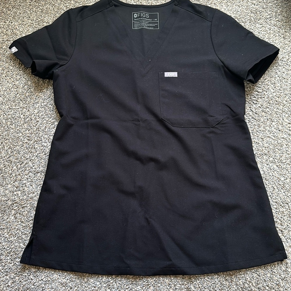 FIGS CATARINA SCRUB TOP